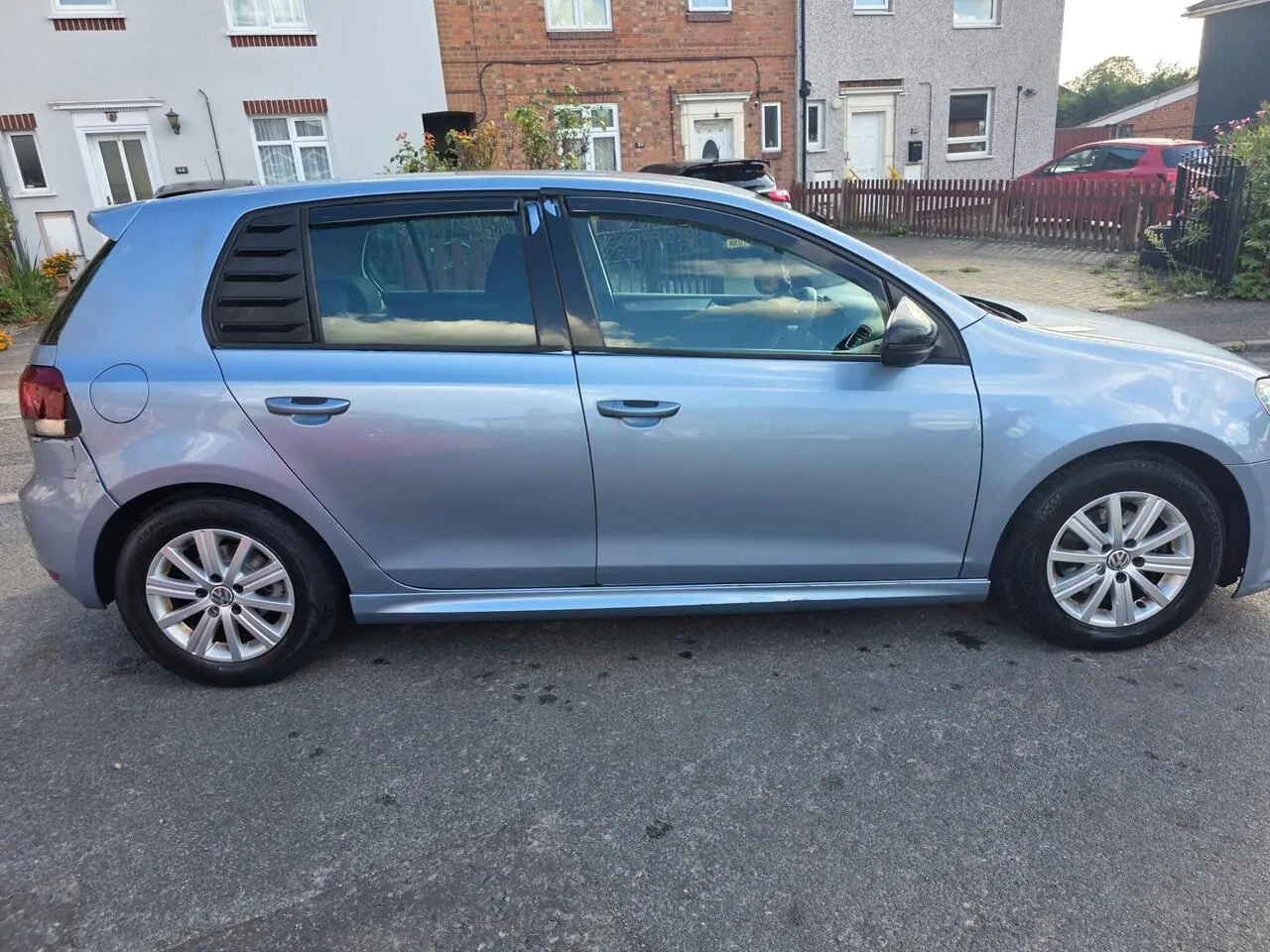 Volkswagen Golf 2010 photo 3