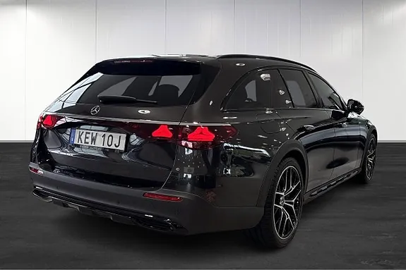Mercedes-Benz E300 De 2026 photo 4