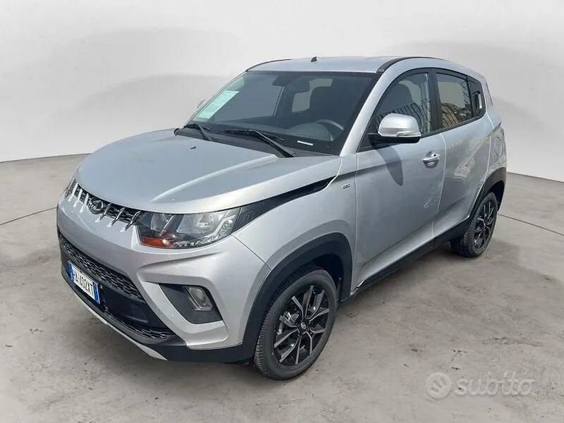 Mahindra Kuv100 Nxt 2025 photo 2
