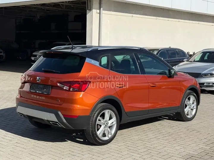 Seat Arona 2019 photo 2