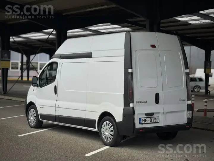 Renault Trafic 2005 photo 4