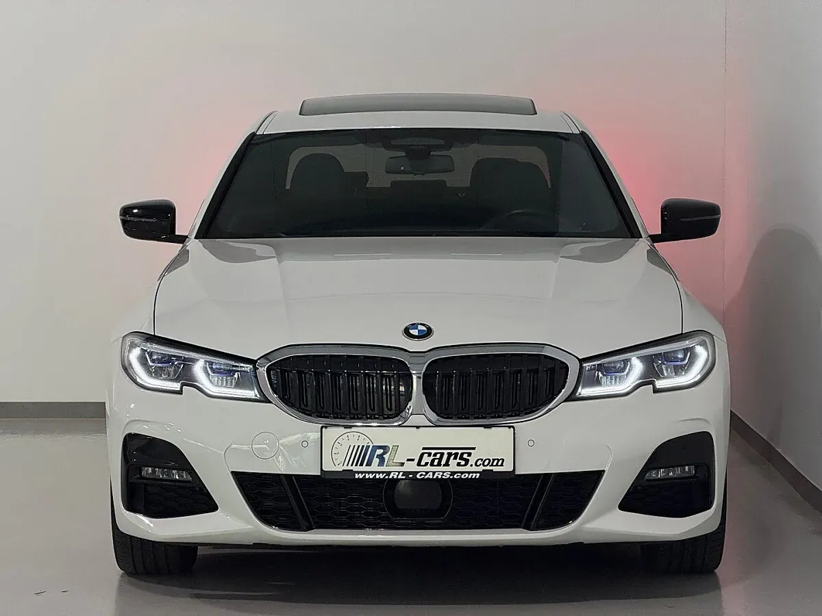 BMW 3 Series 2020 photo 3