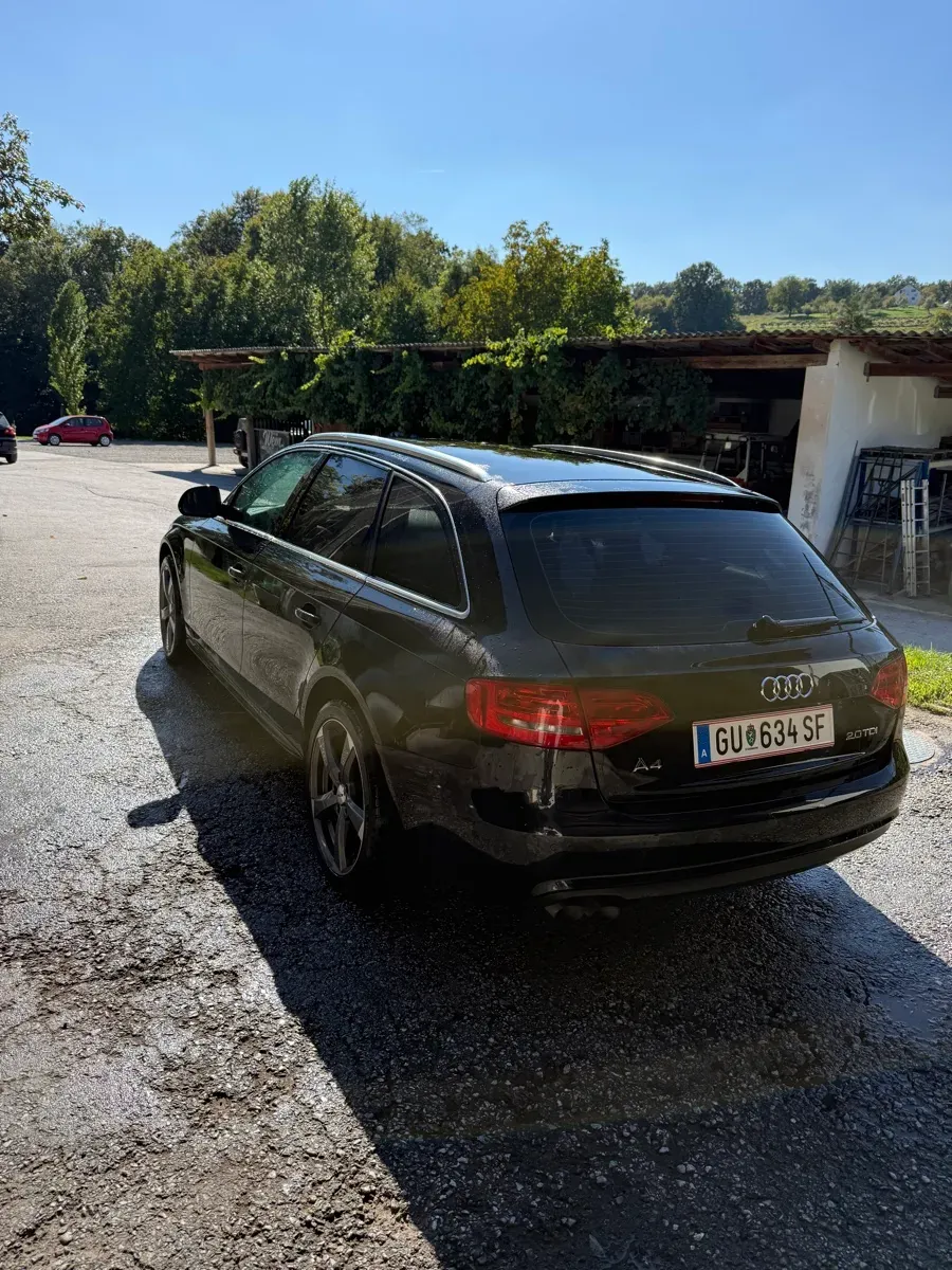 Audi A4 2009 photo 3