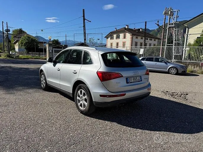 Audi Q5 2009 photo 4