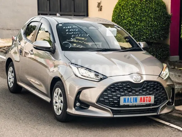 Toyota Yaris 2021 photo 2