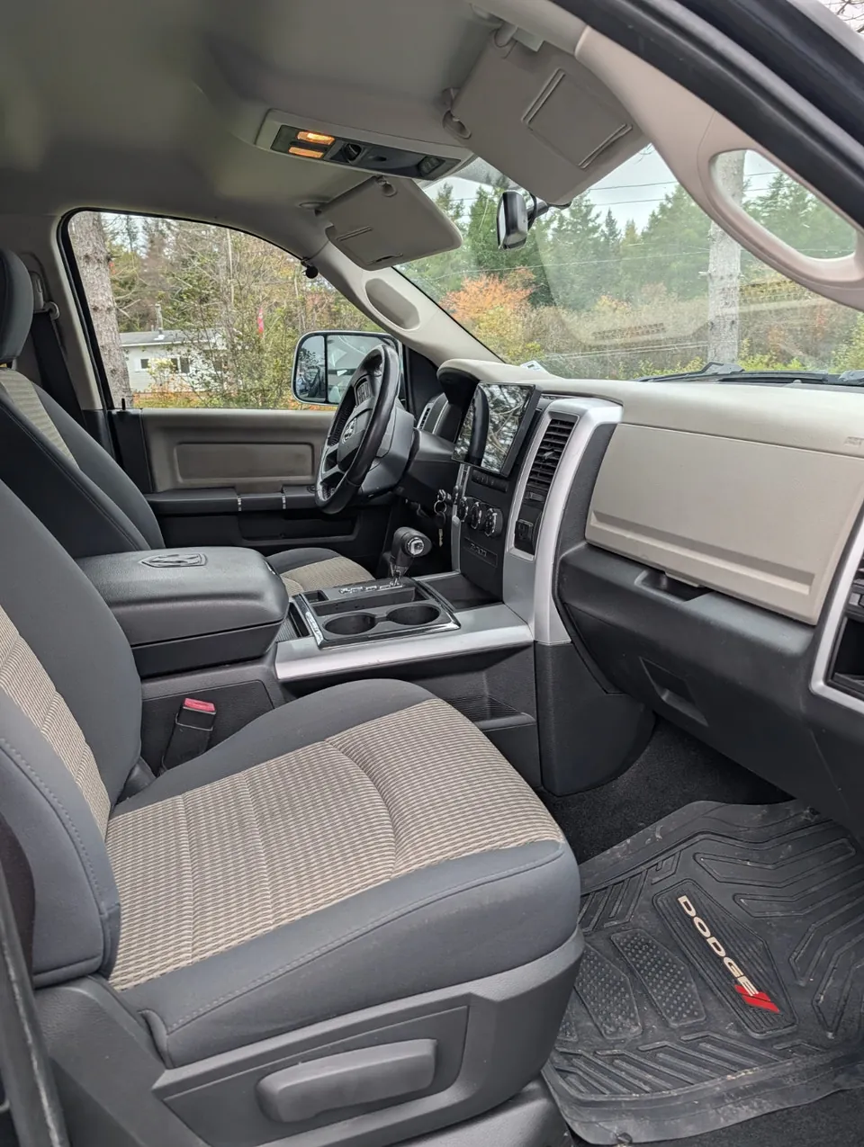 Dodge Ram 1500 2012 photo 4