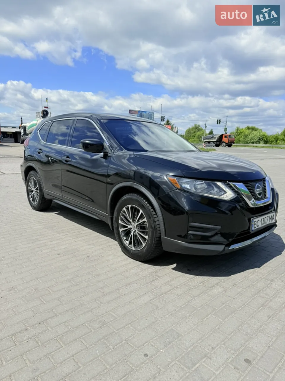 Nissan Rogue 2018 photo 3