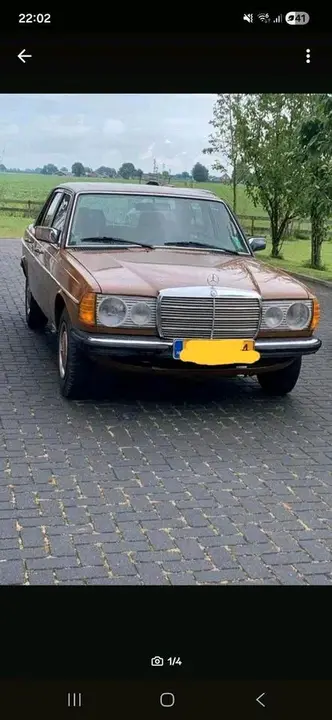 Mercedes-Benz 240D