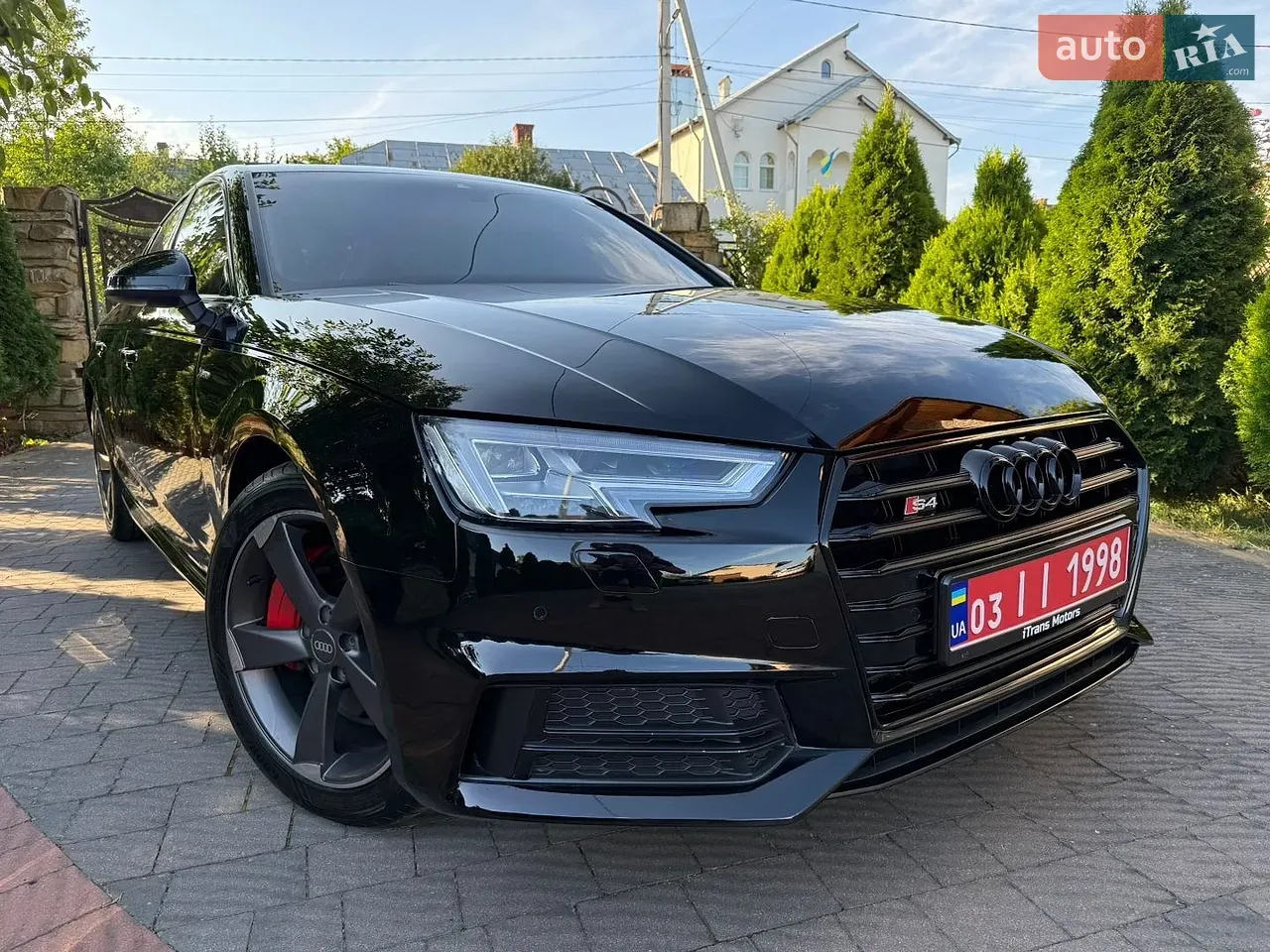 Audi A4 2018 photo 3