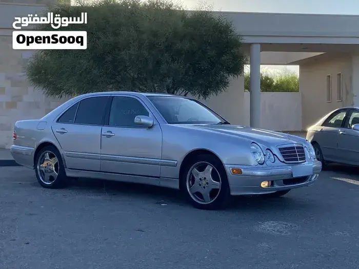 Mercedes-Benz E-Class 2002 photo 4