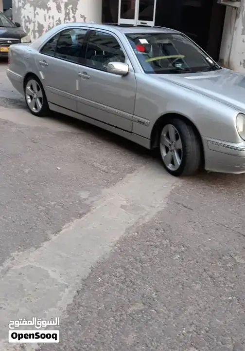 Mercedes-Benz E-Class 2002 photo 5