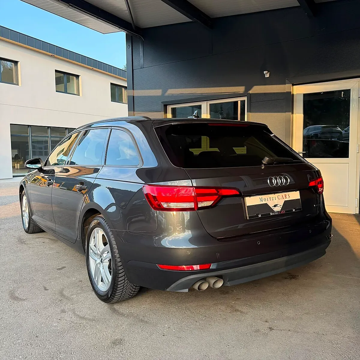 Audi A4 2016 photo 3