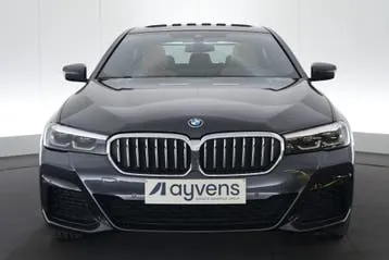 BMW 5 Series 2022 photo 2