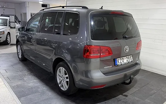 Volkswagen Touran 2011 photo 4