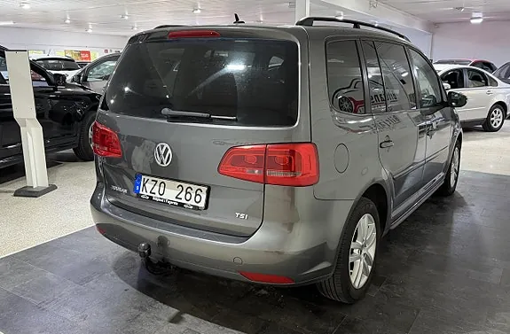 Volkswagen Touran 2011 photo 5