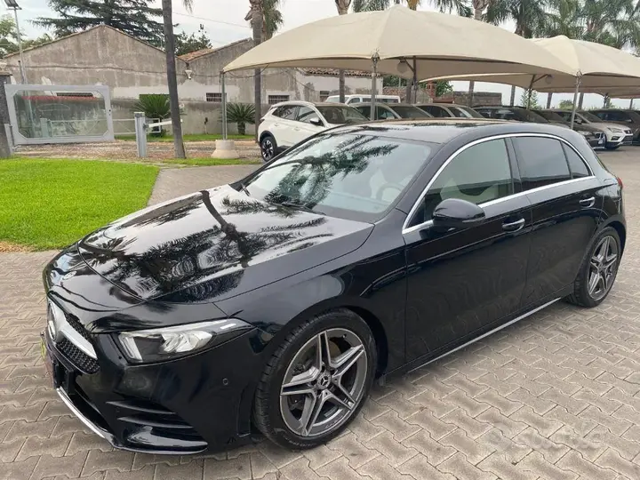 Mercedes-Benz A 220