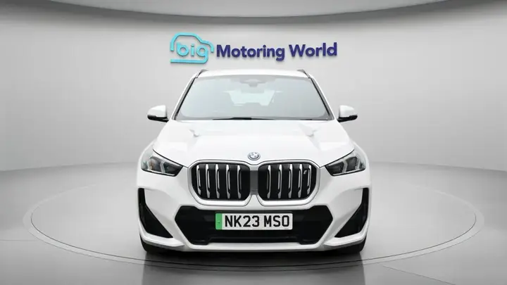 BMW Ix1 2023 photo 3
