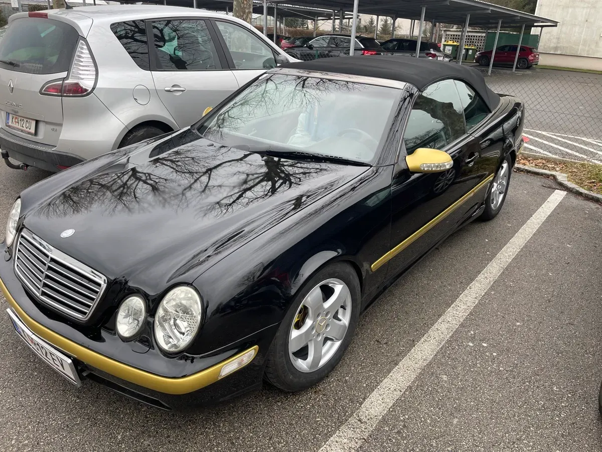 Mercedes-Benz Clk-Class 1999 photo 3