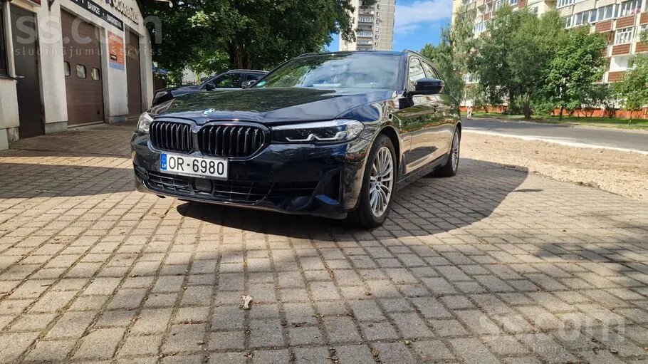 BMW 530E 2021 photo 2