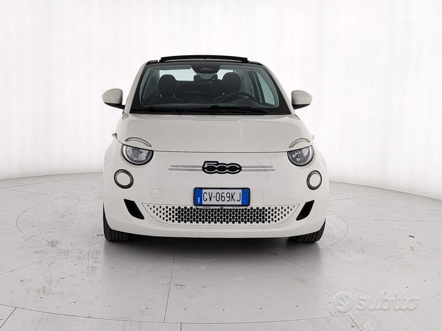 Fiat 500 2024 photo 2