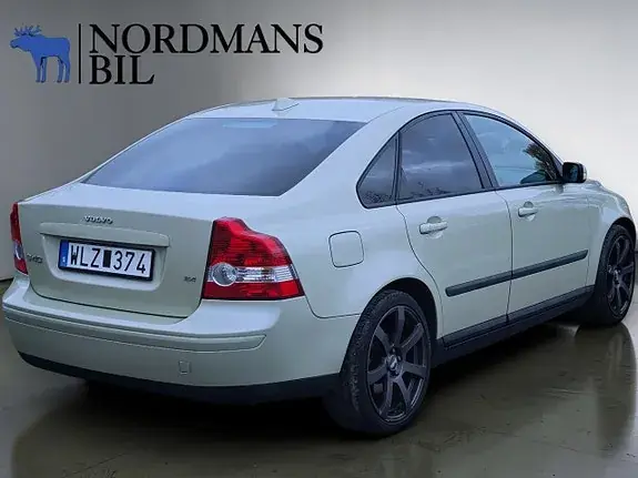 Volvo S40 2005 photo 4