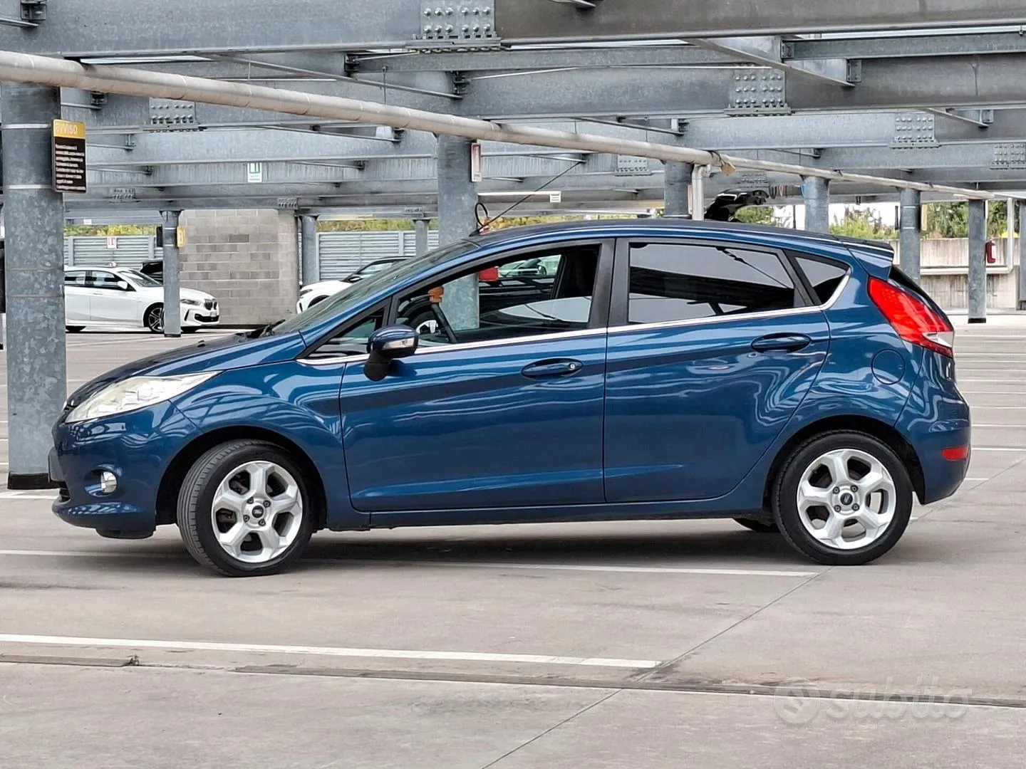 Ford Fiesta 2010 photo 4