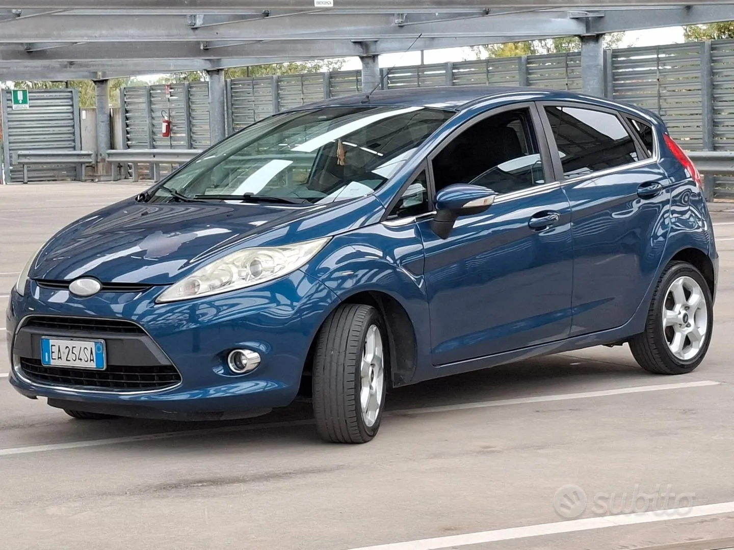 Ford Fiesta 2010 photo 3