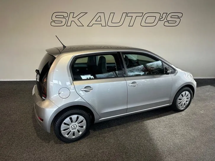 Volkswagen Up 2018 photo 3