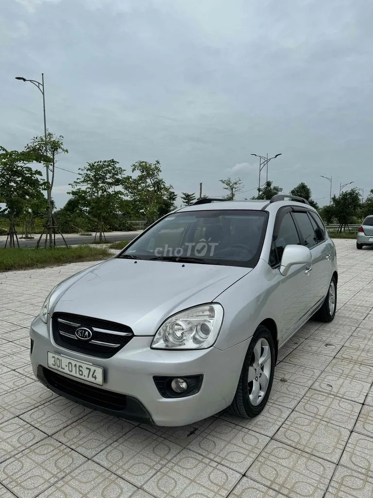 Kia Carens