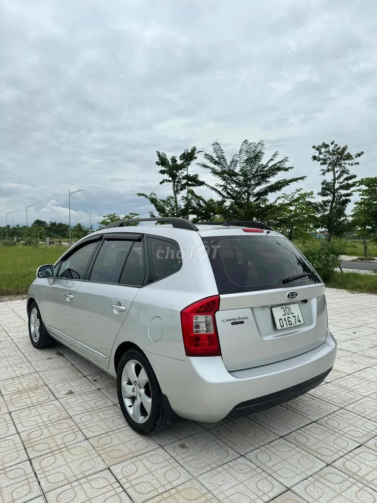Kia Carens 2008 photo 4
