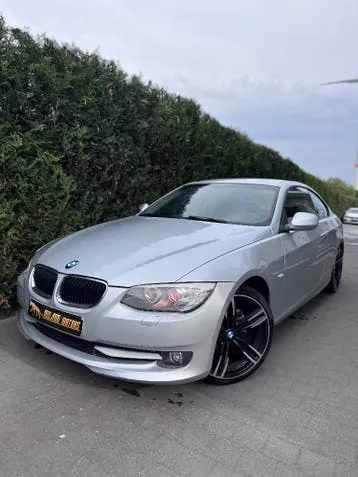 BMW 318I