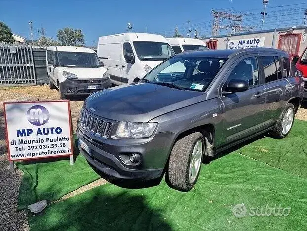Jeep Compass 2012 photo 2