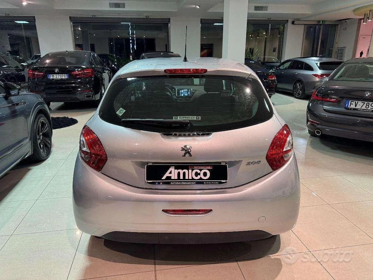 Peugeot 208 2016 photo 4