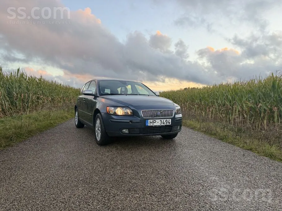 Volvo V50 2007 photo 2
