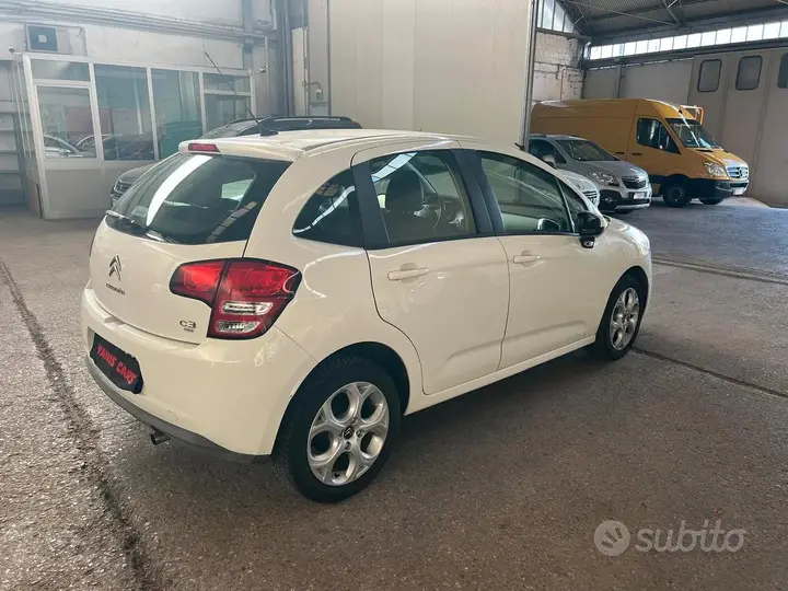 Citroen C3 2012 photo 3