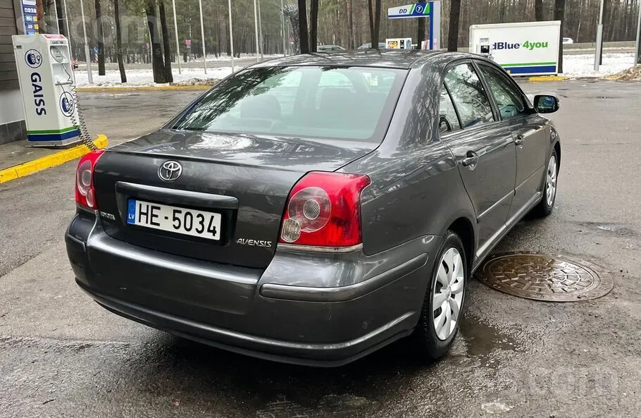 Toyota Avensis 2006 photo 4