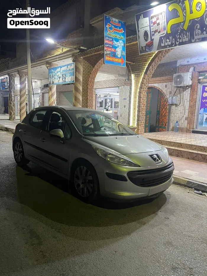 Peugeot 207 2009 photo 3
