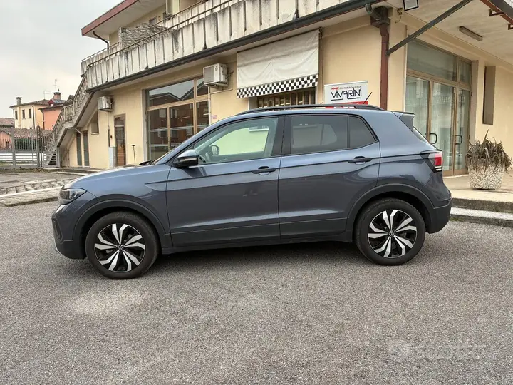 Volkswagen T-Cross 2025 photo 2