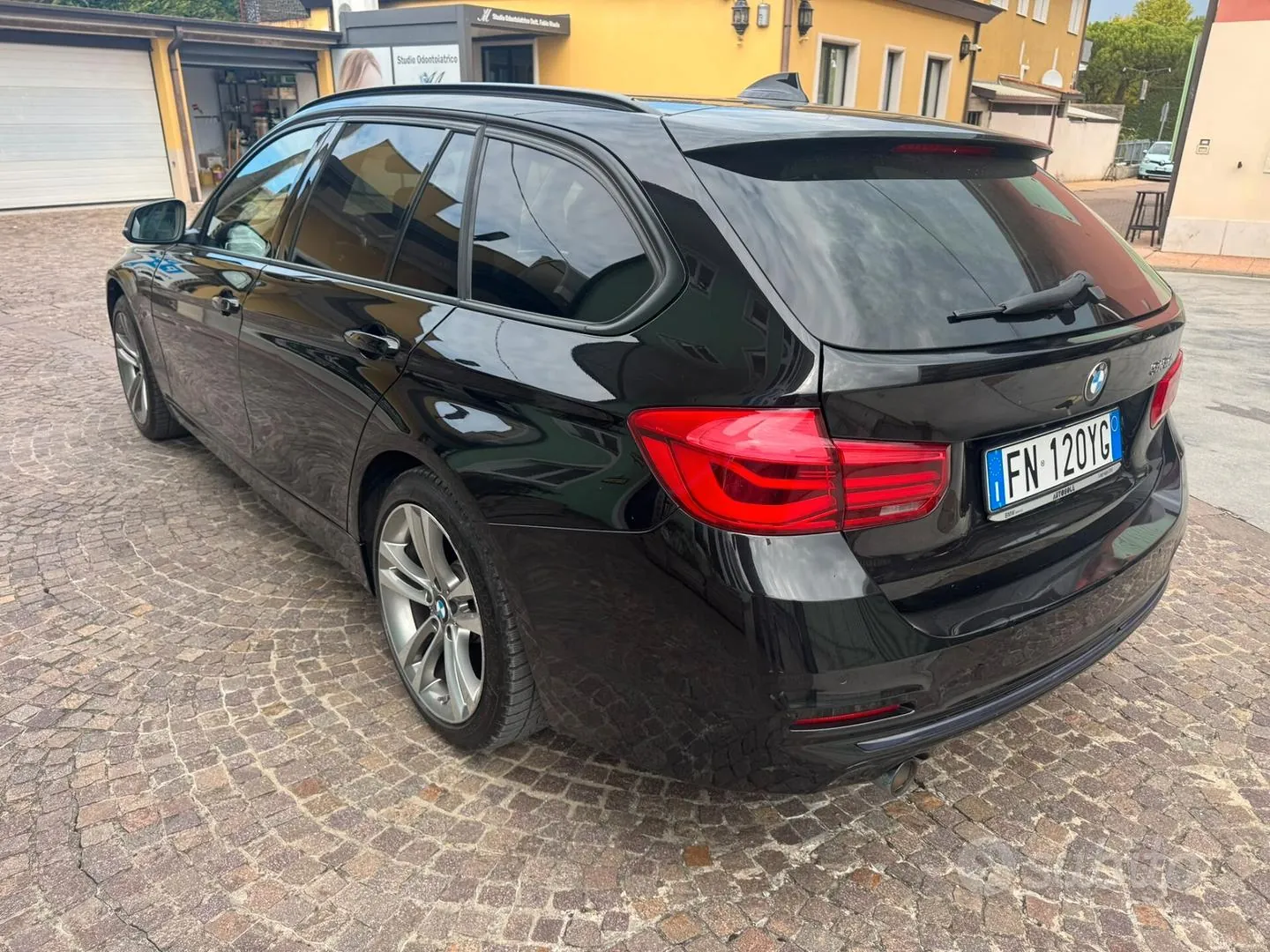 BMW 3 Series 2018 photo 4