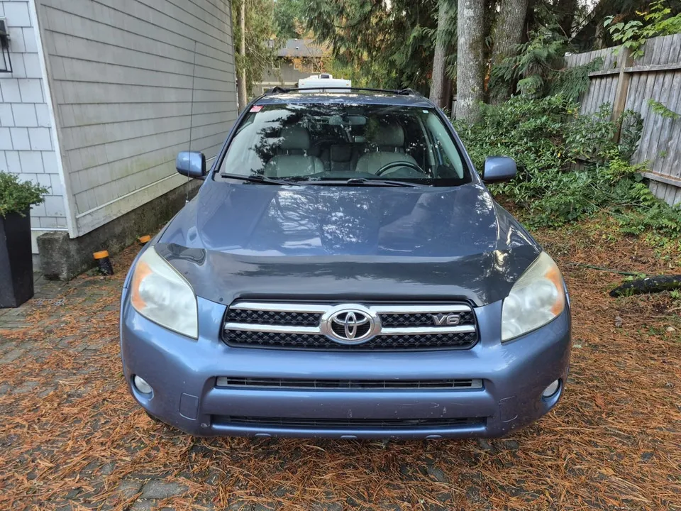 Toyota Rav4 2007 photo 2