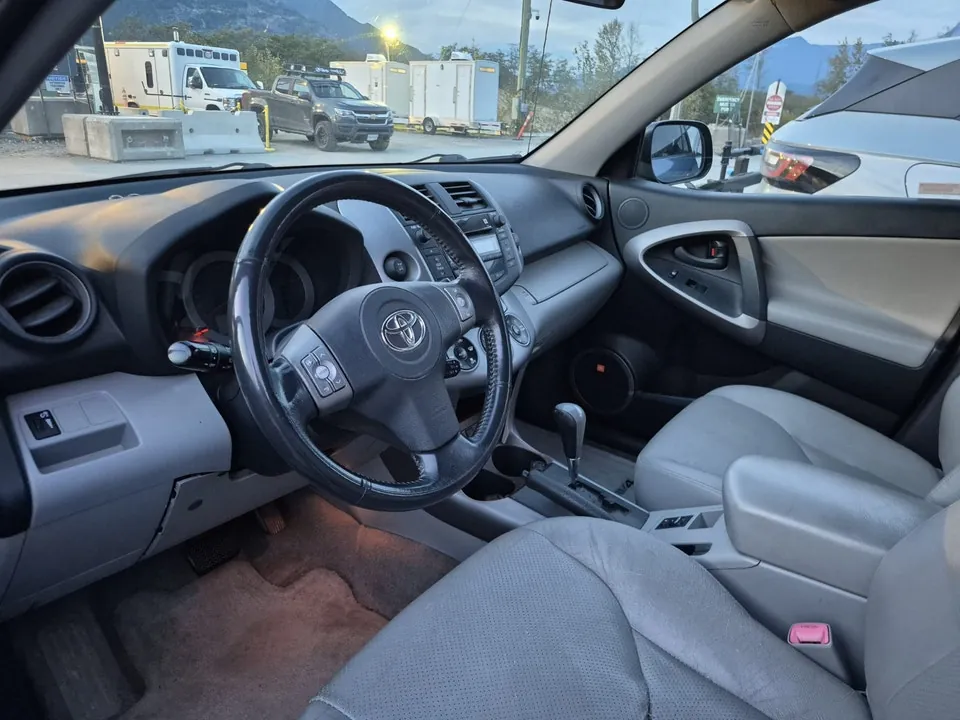Toyota Rav4 2007 photo 5