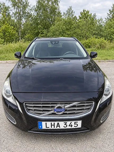 Volvo V60 2011 photo 2