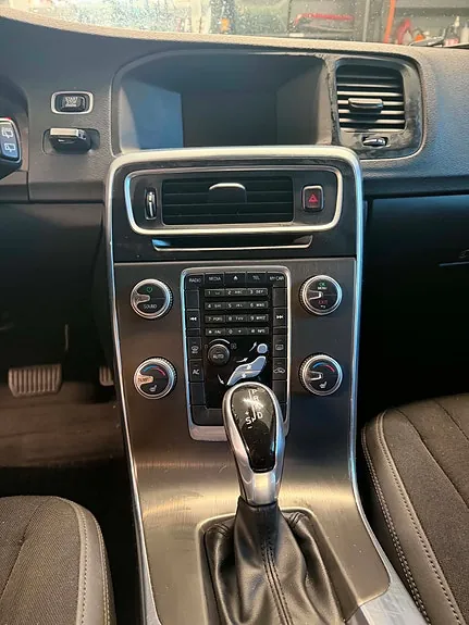 Volvo V60 2011 photo 4