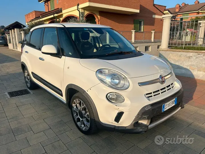 Fiat 500L 2013 photo 4