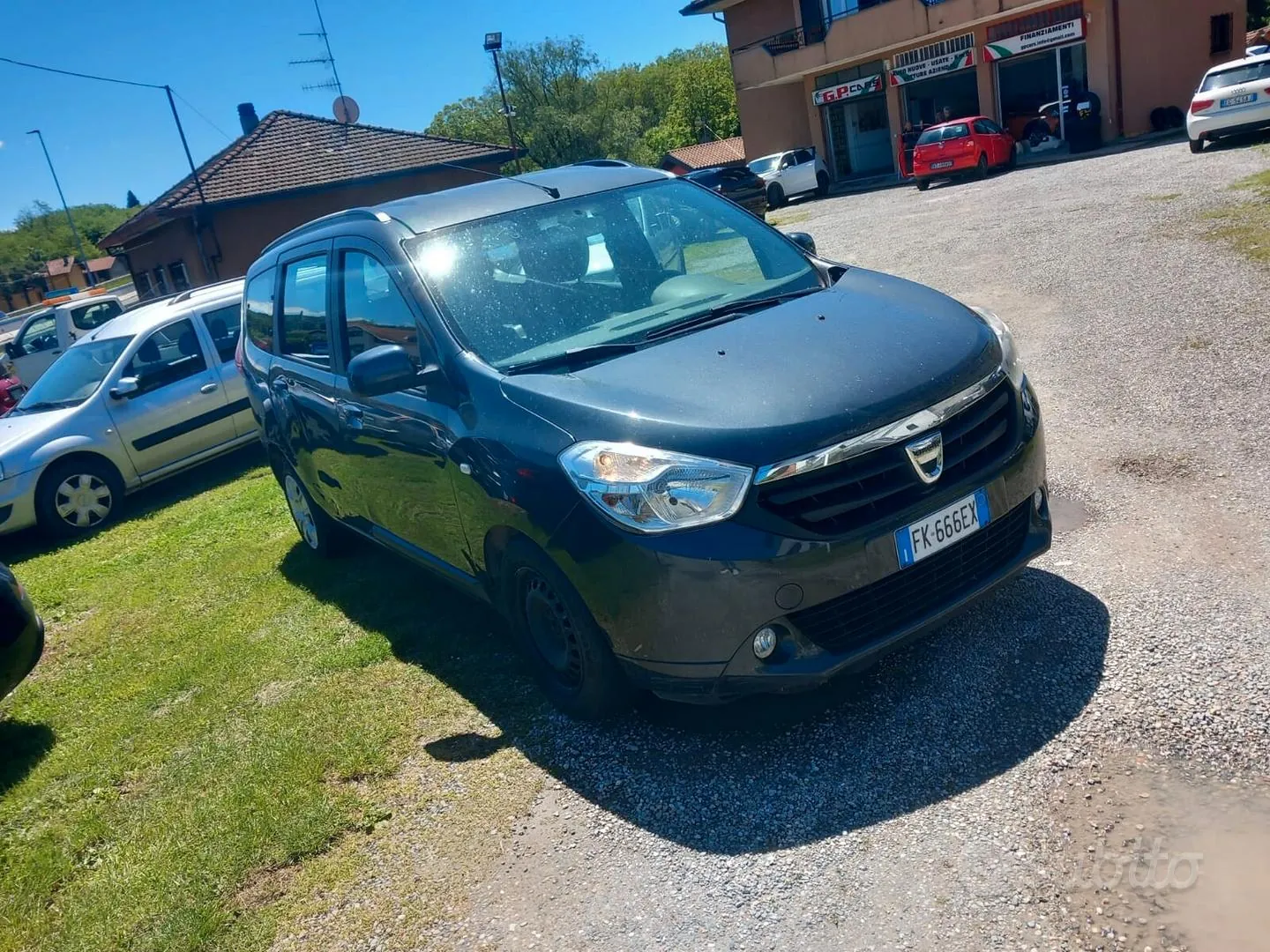 Dacia Lodgy 2017 photo 2