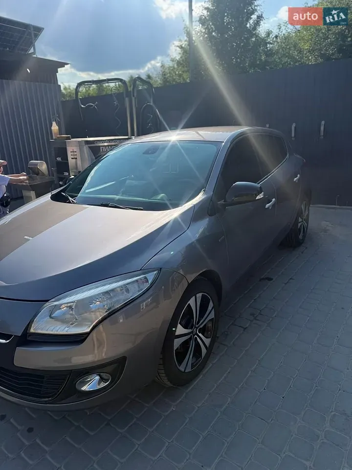 Renault Megane 2011 photo 3