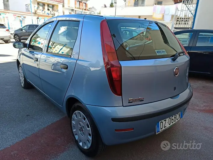 Fiat Punto 2009 photo 5