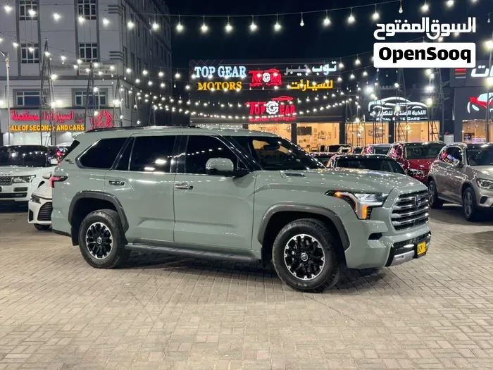 Toyota Sequoia 2023 photo 3