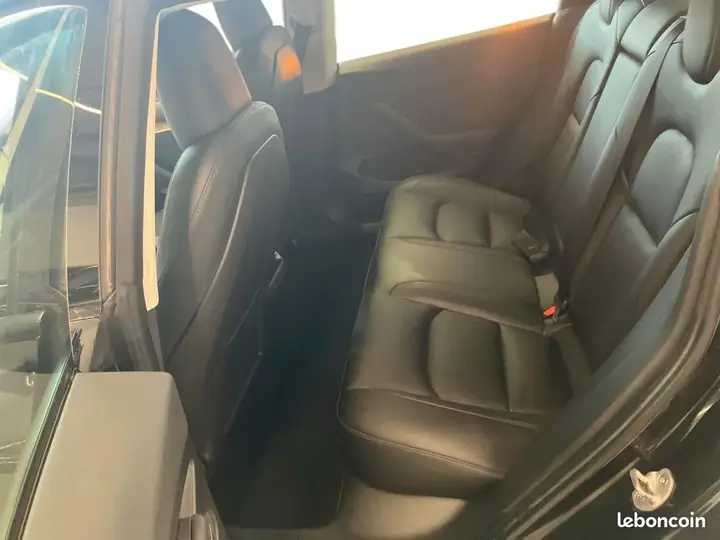 Tesla Model 3 2023 photo 5