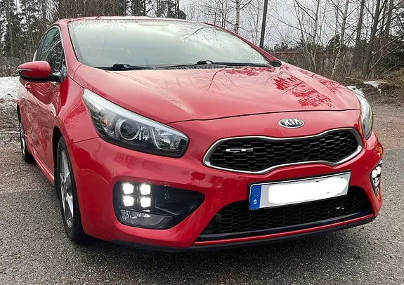 Kia Proceed 2015 photo 3
